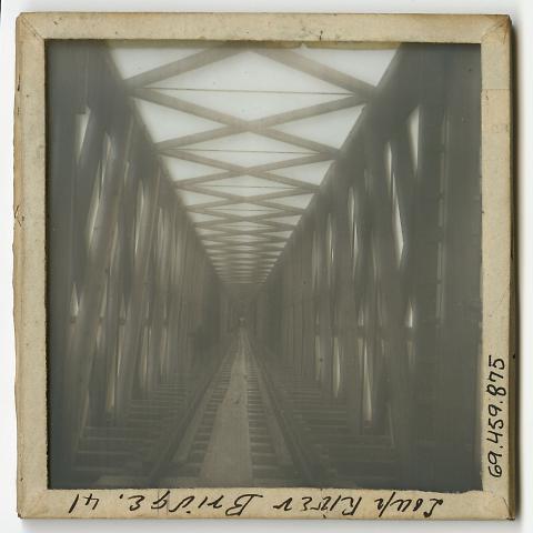 Loup Fork Bridge, Interior